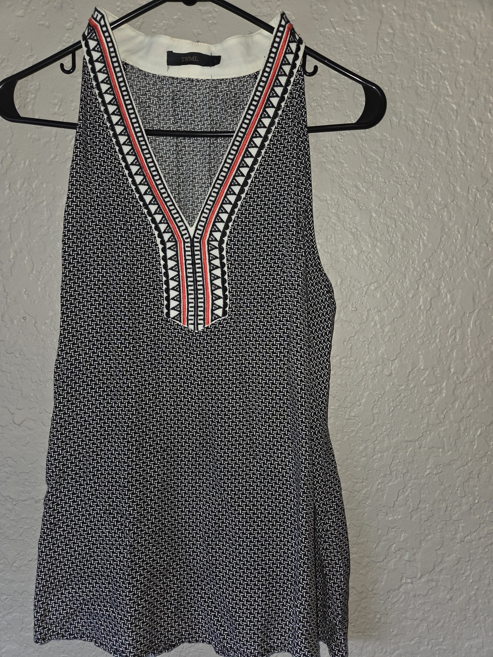 THML Black & White Geometric V-Neck Tank with Coral Trim